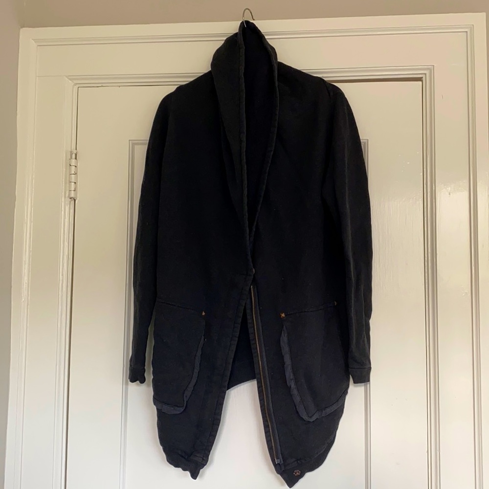 Wilfred Aritzia Sweatshirt